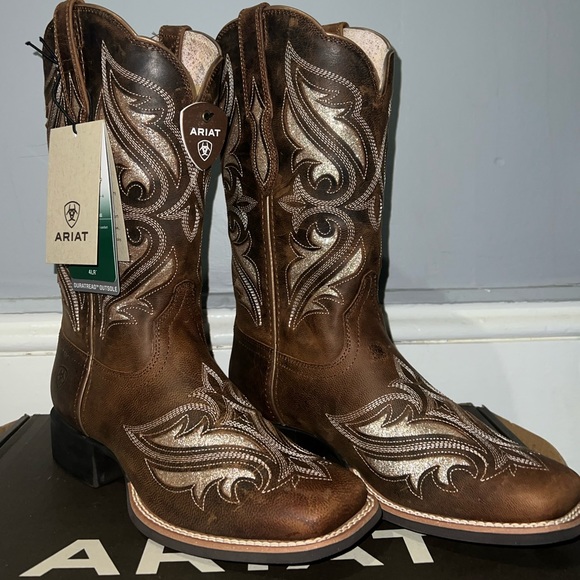 Ariat Shoes - Brand New Ariat Cowboy boots, woman’s size 8.5.
